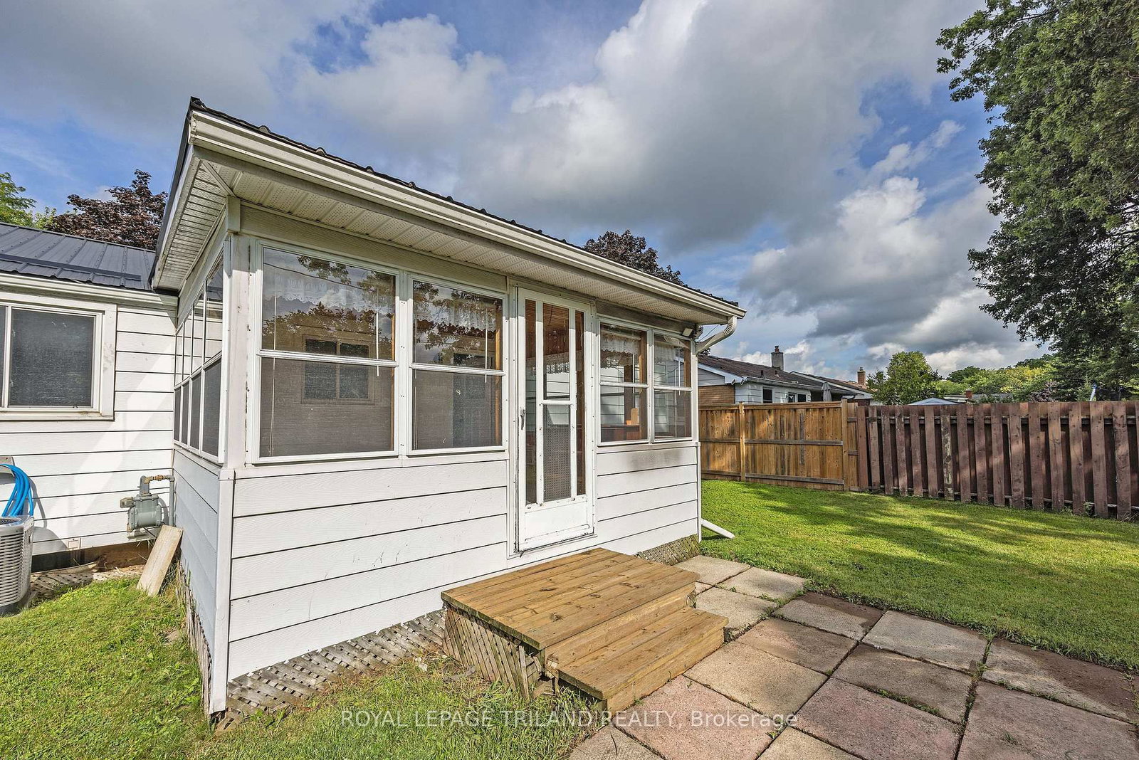18 Laurier Road • St. Thomas, ON photo 33