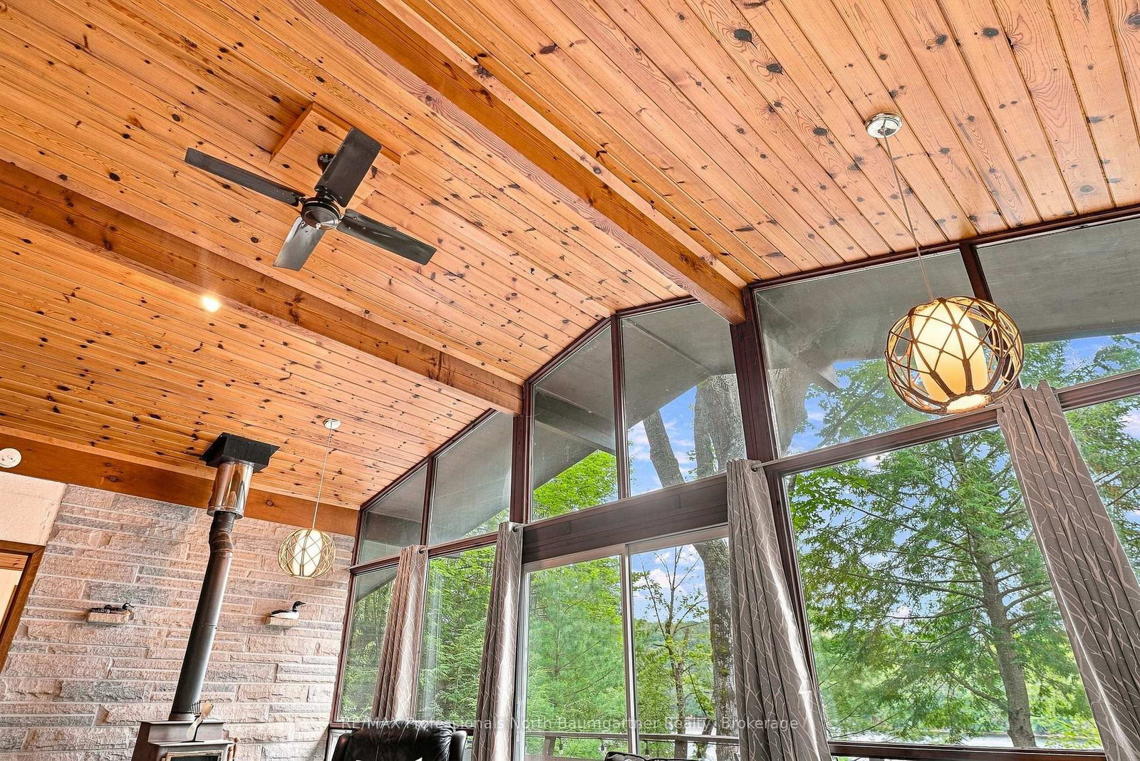 2937 Watts Road • Dysart et al, ON photo 11