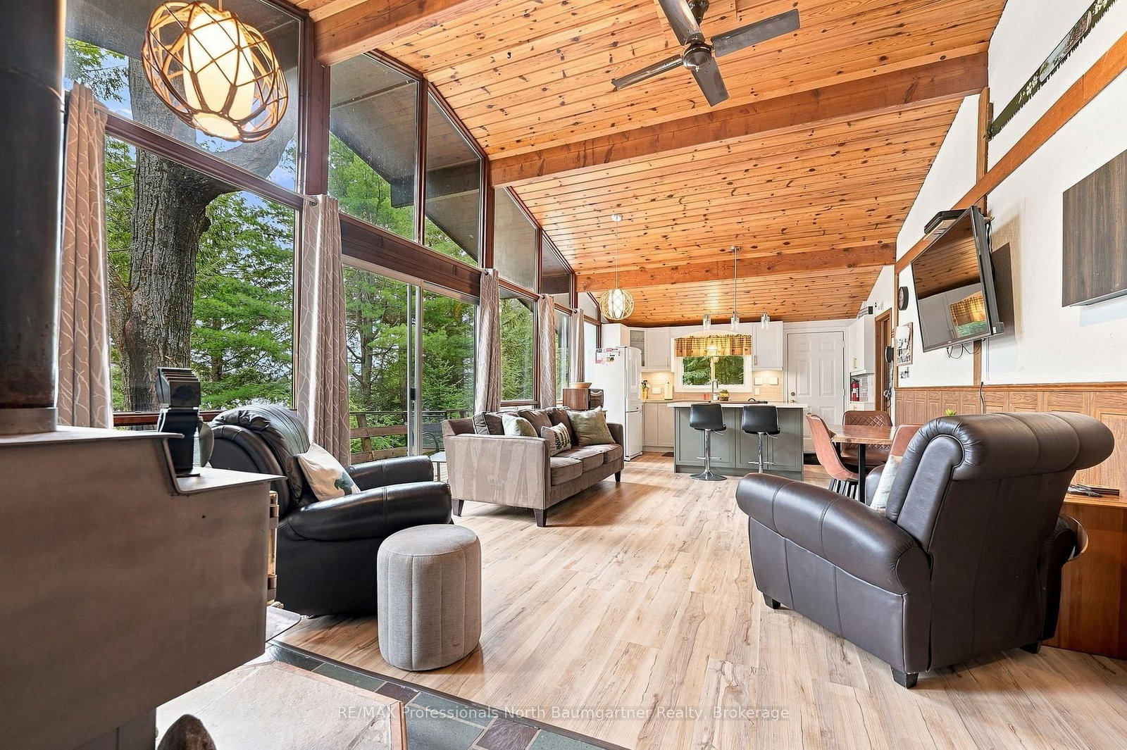 2937 Watts Road • Dysart et al, ON photo 13