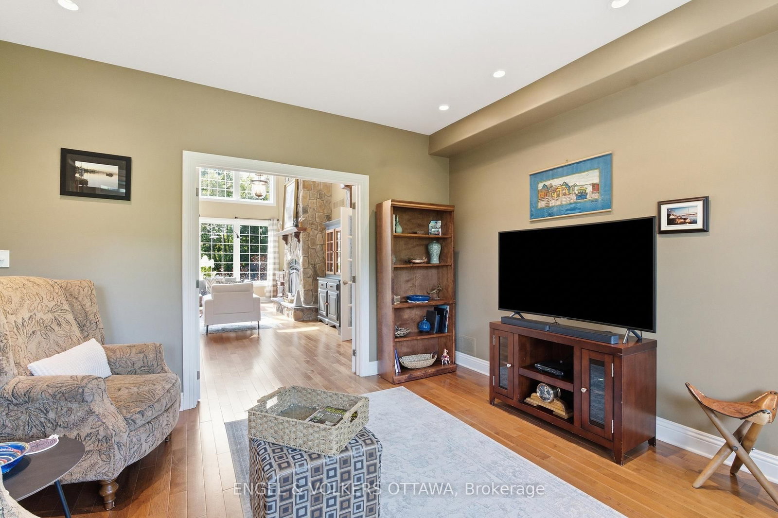 6622 Blossom Trail Drive • Ottawa, ON photo 18
