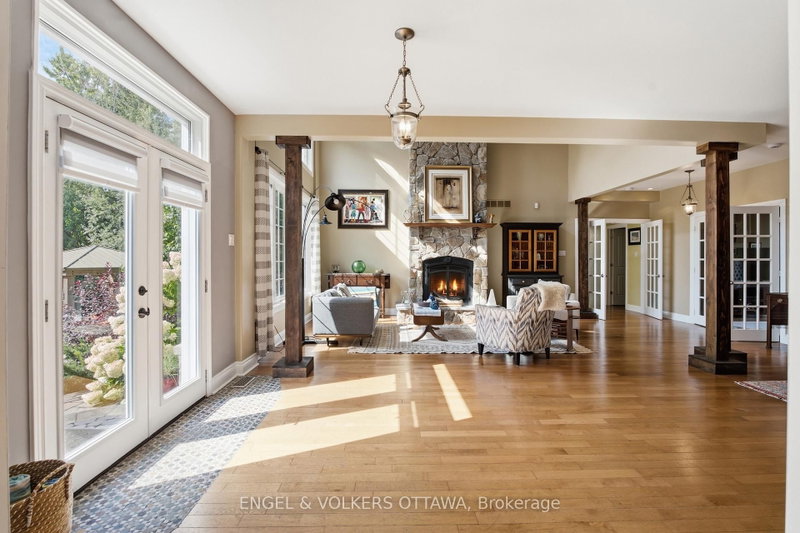 6622 Blossom Trail Drive