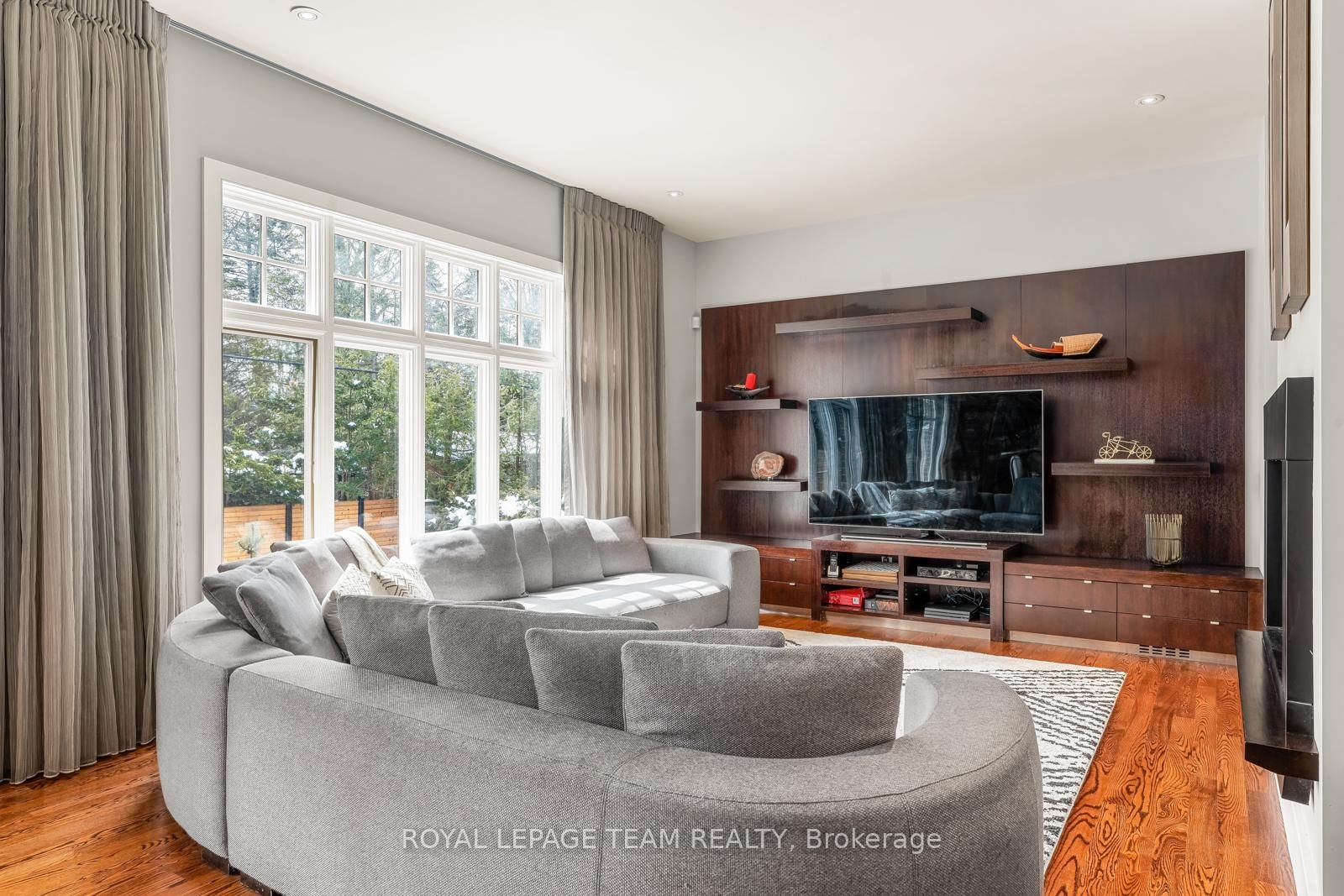 250 Sandridge Road • Ottawa, ON photo 18