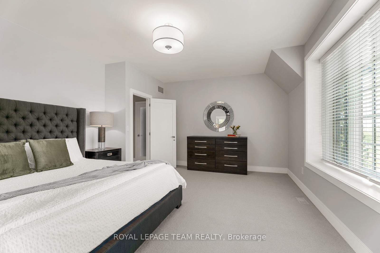 250 Sandridge Road • Ottawa, ON photo 28