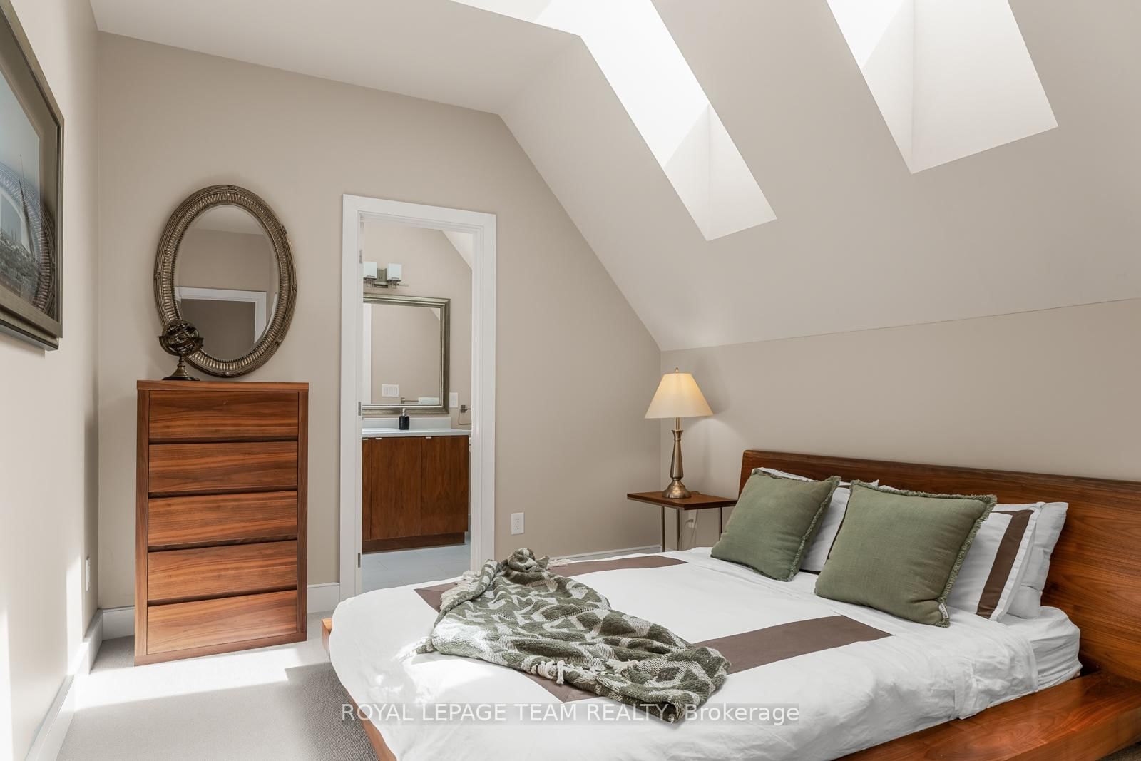 250 Sandridge Road • Ottawa, ON photo 30