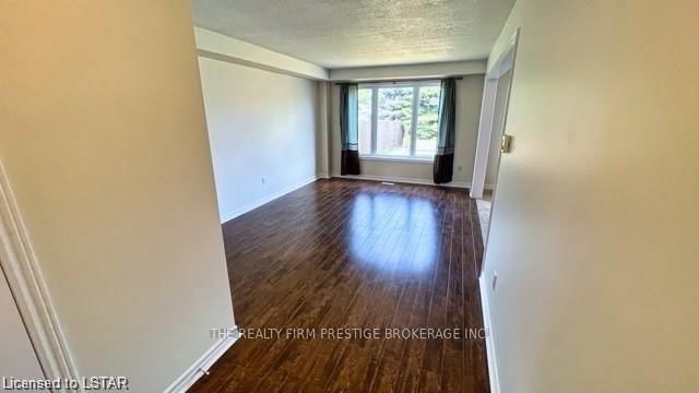 926 GRENFELL Drive