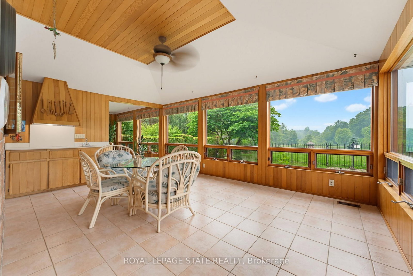 348 Shaver Road • Hamilton, ON photo 21