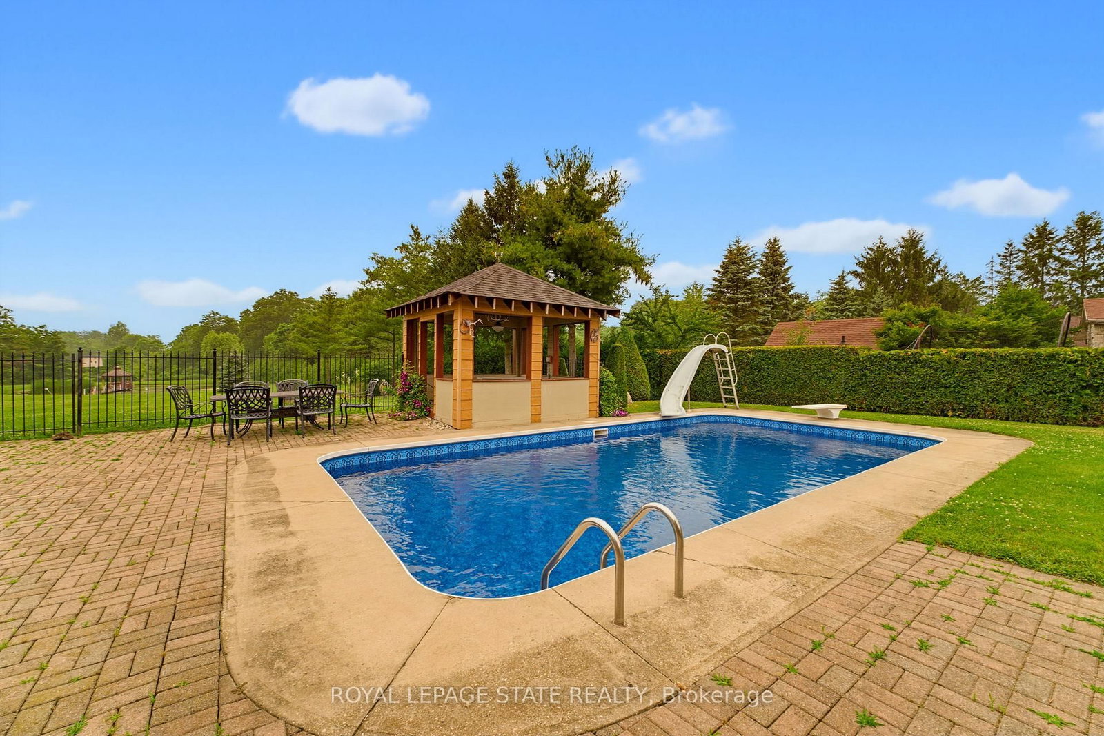 348 Shaver Road • Hamilton, ON photo 44