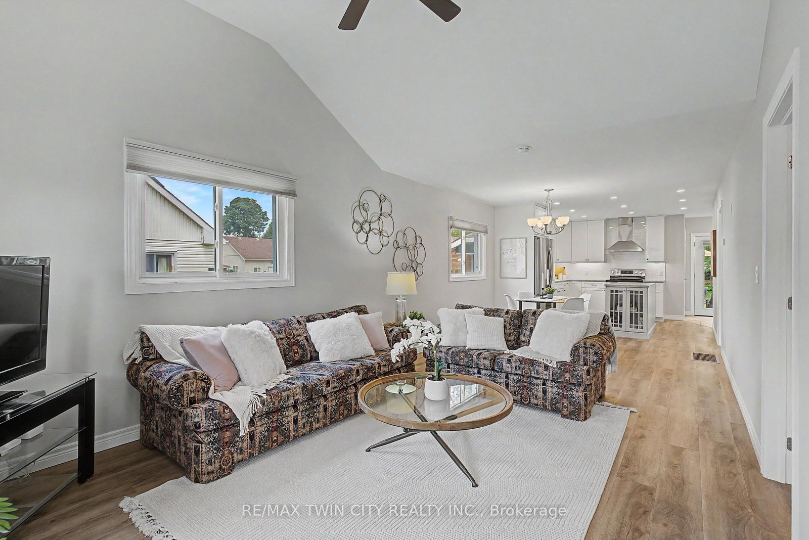 61 Maud Street • Woodstock, ON photo 12