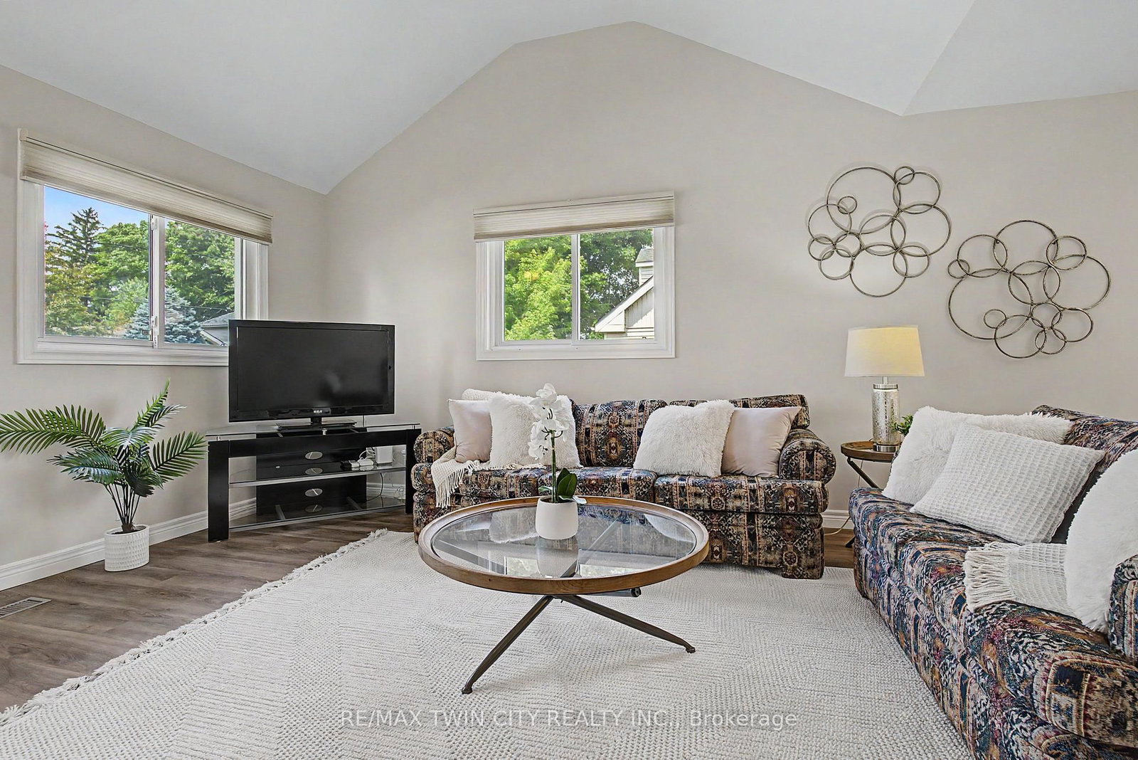 61 Maud Street • Woodstock, ON photo 14
