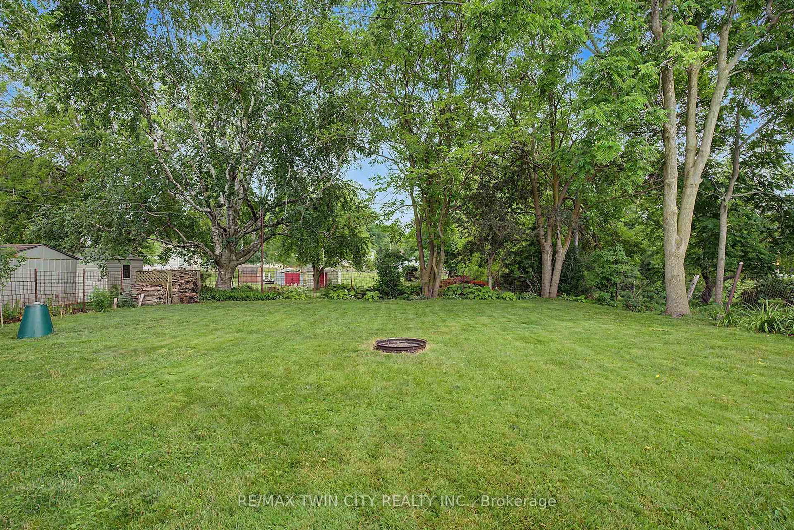 61 Maud Street • Woodstock, ON photo 32