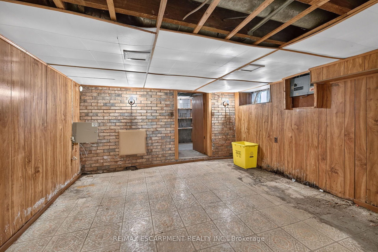 15 Kinrade Avenue • Hamilton, ON photo 24