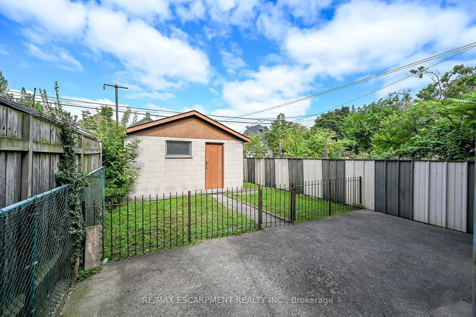 15 Kinrade Avenue • Hamilton, ON photo 31