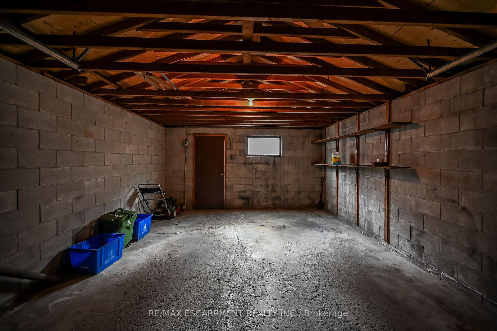 15 Kinrade Avenue • Hamilton, ON photo 37