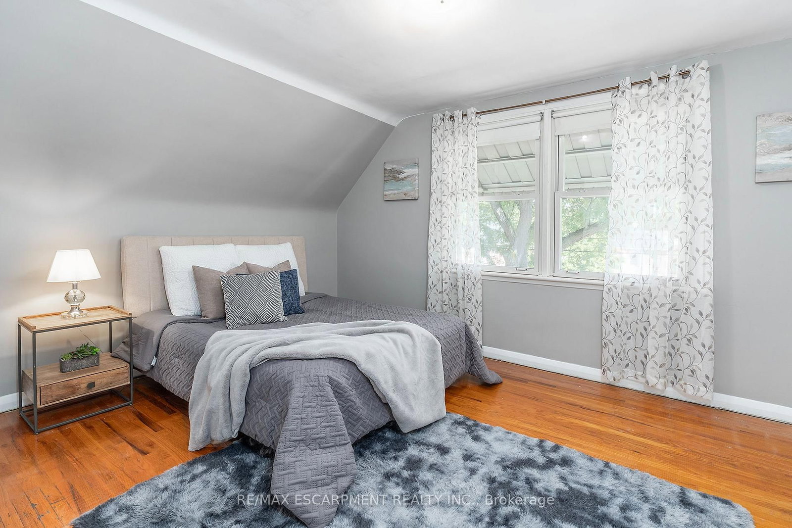 274 East 38th Street • Hamilton, ON photo 12
