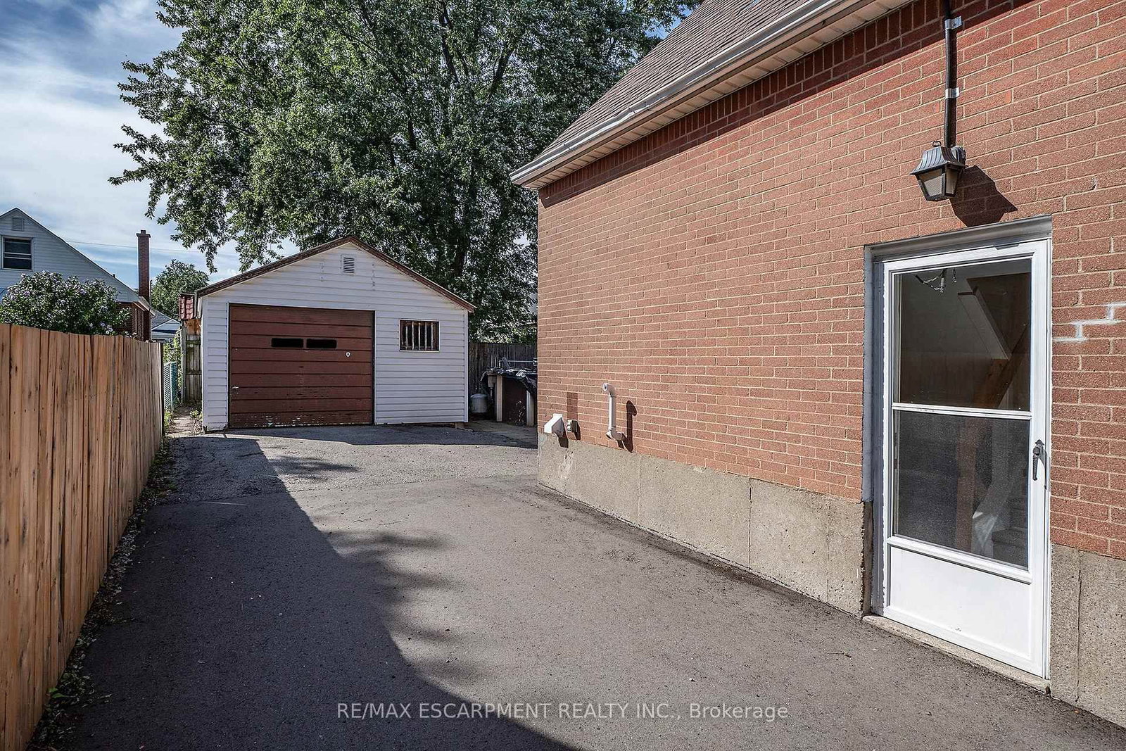 274 East 38th Street • Hamilton, ON photo 16