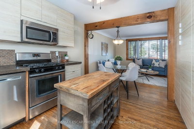 274 East 38th Street • Hamilton, ON photo 8