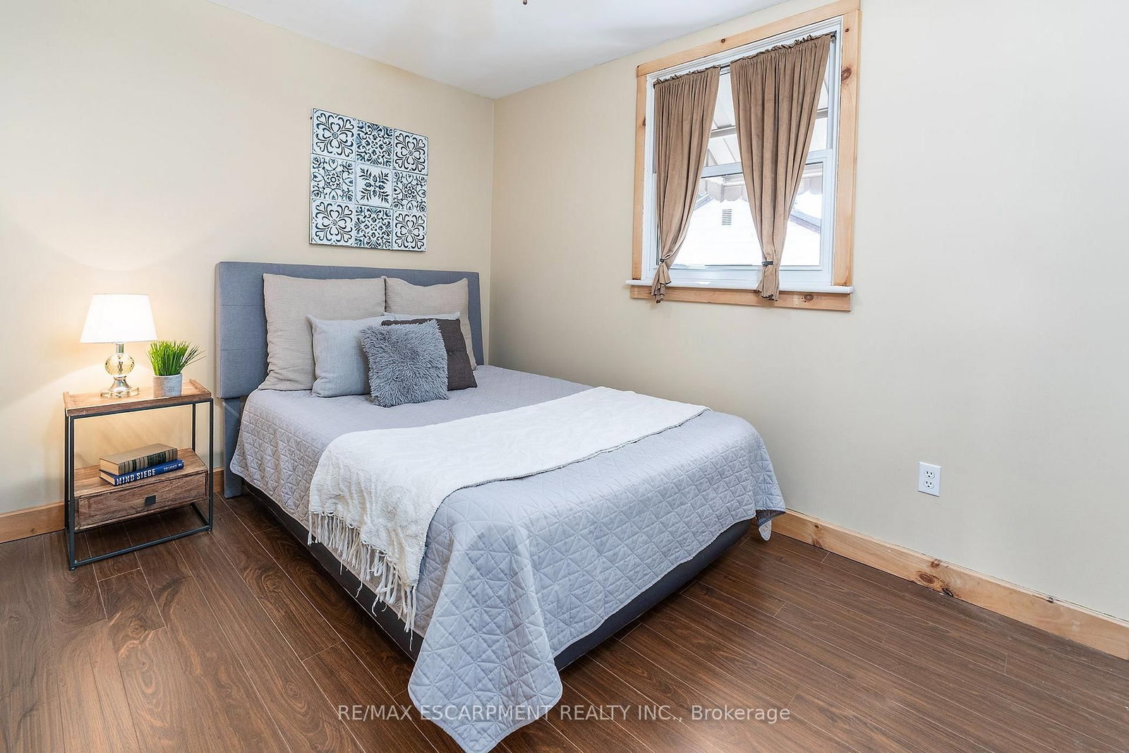 274 East 38th Street • Hamilton, ON photo 9