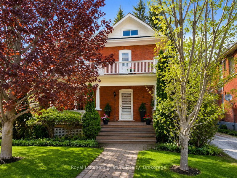 76 Trowbridge Street W