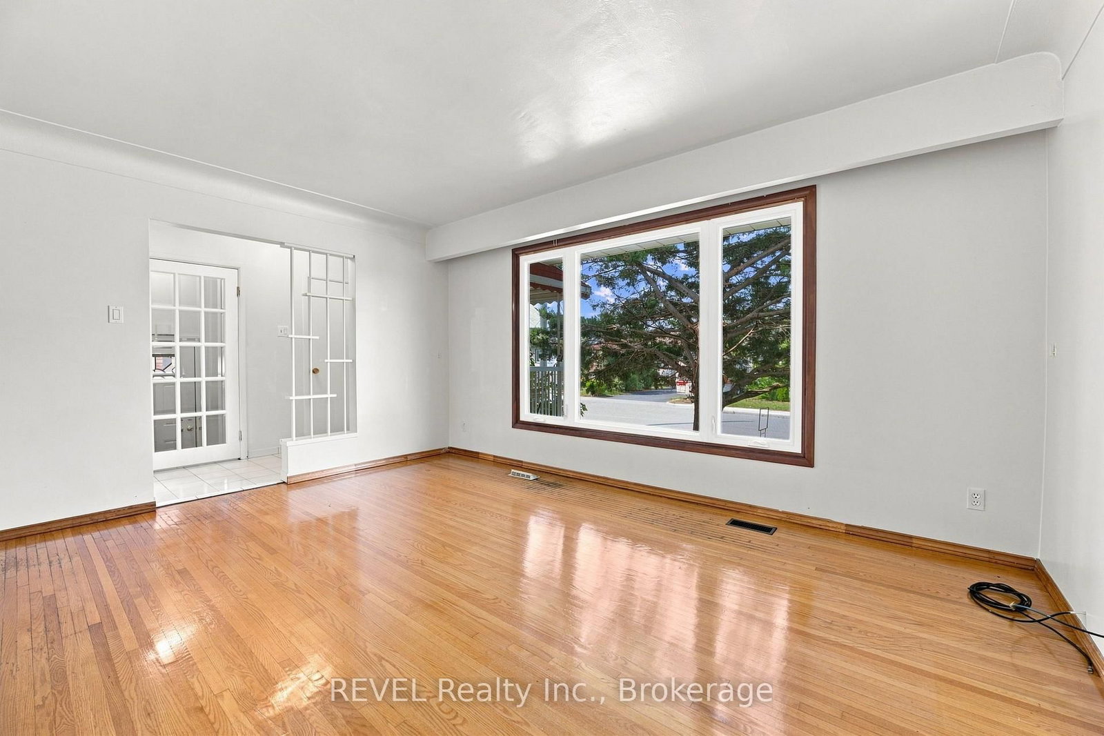 330 Waverly Street • Hamilton, ON photo 17