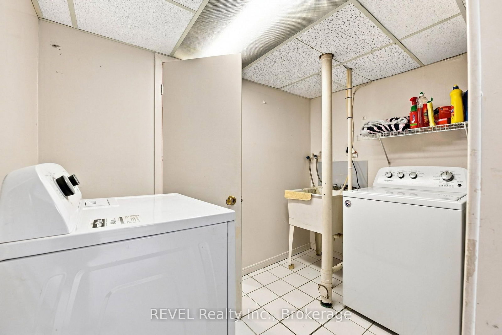 330 Waverly Street • Hamilton, ON photo 35