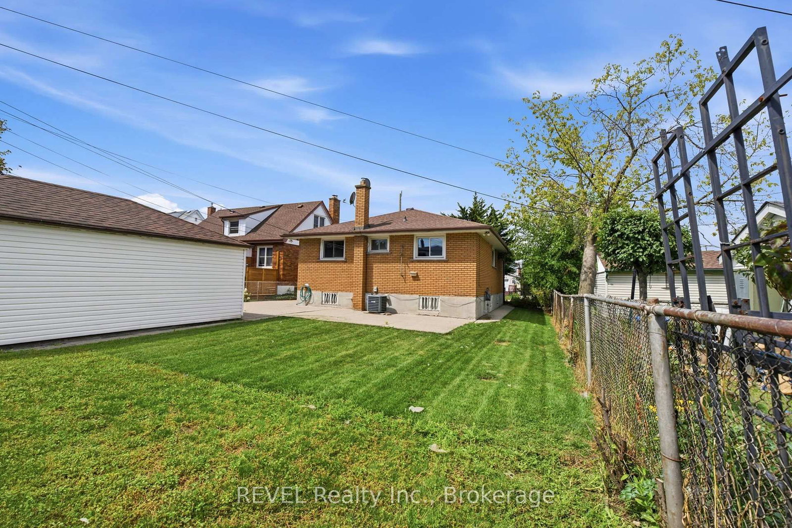 330 Waverly Street • Hamilton, ON photo 5