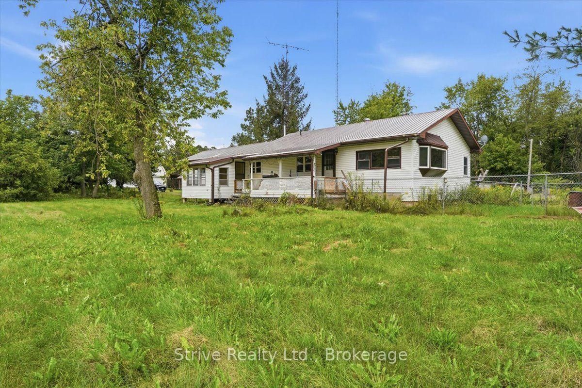 16537 Hwy 62 • Madoc, ON photo 2