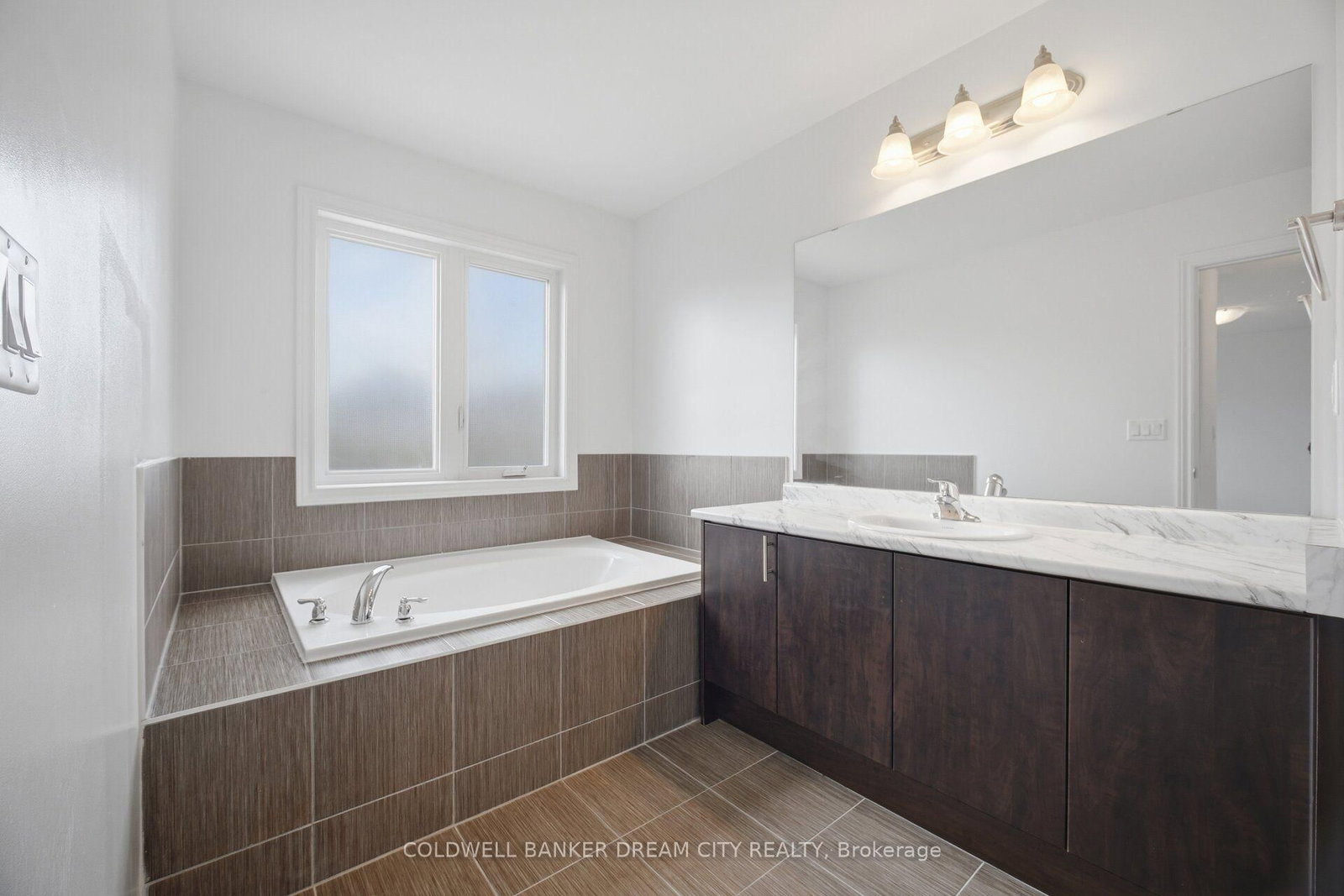 420 Vandusen Avenue • Southgate, ON photo 25