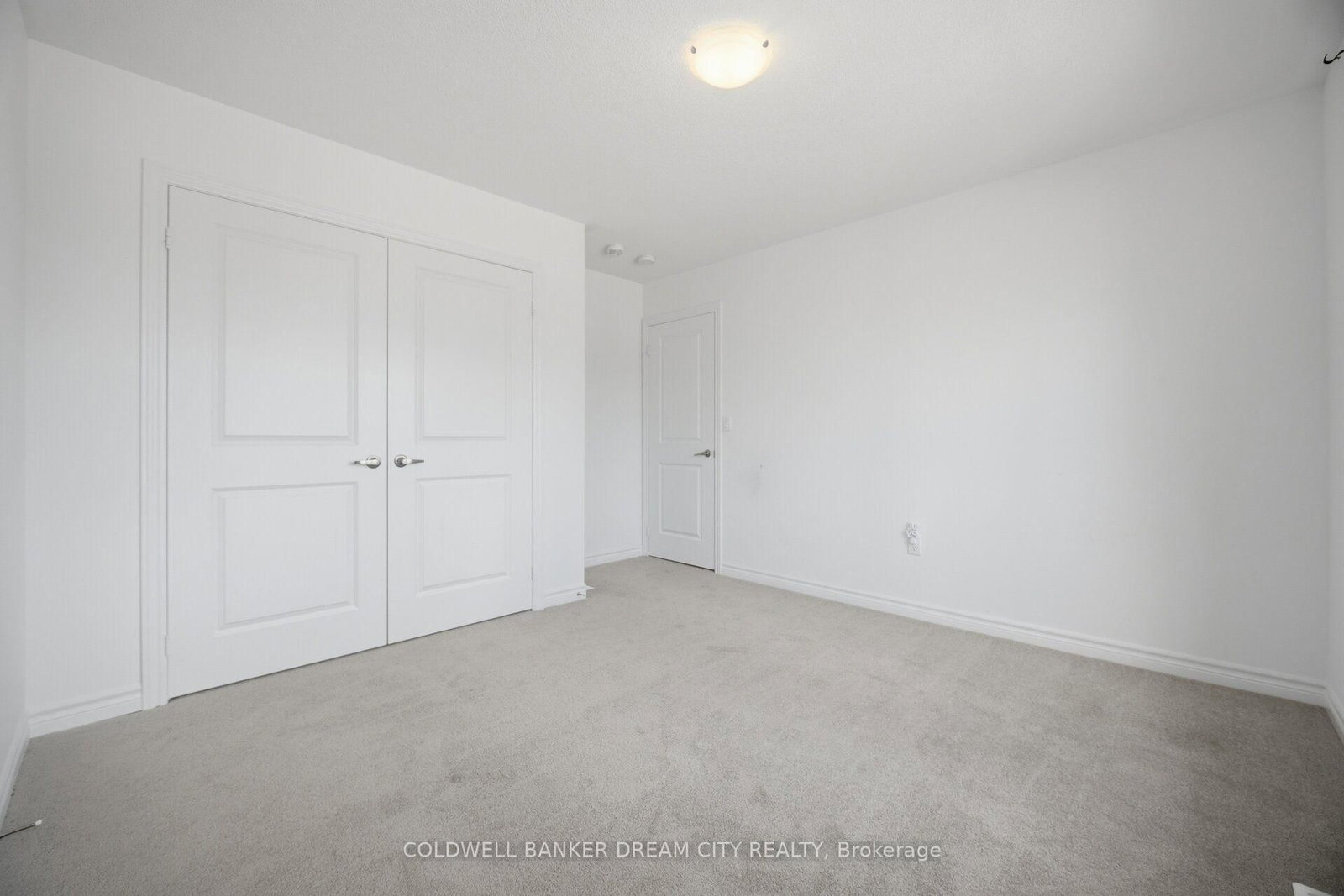 420 Vandusen Avenue • Southgate, ON photo 32
