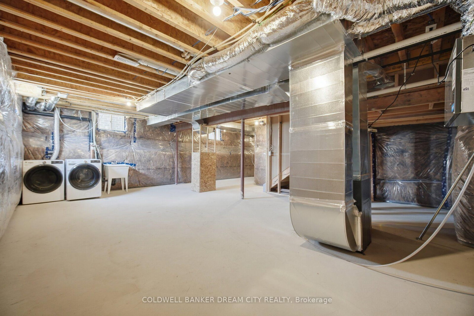 420 Vandusen Avenue • Southgate, ON photo 35