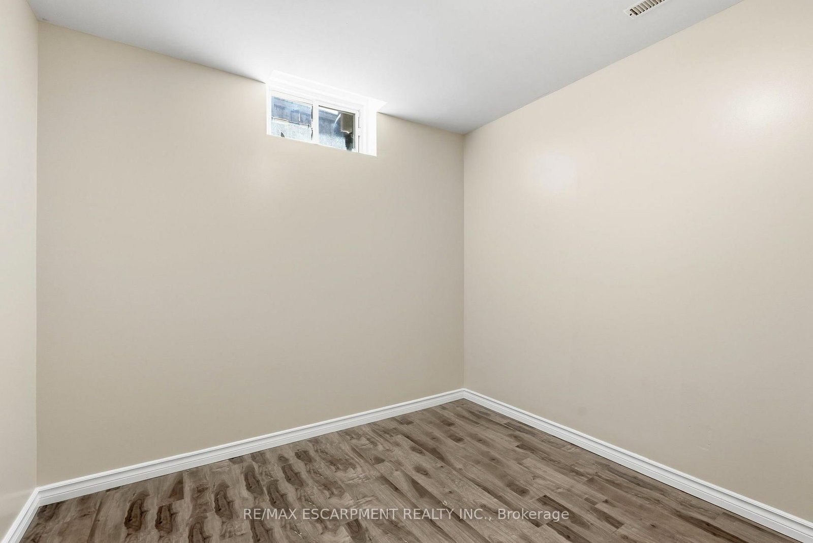 18 Sable Drive • Hamilton, ON photo 37