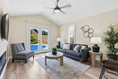 18 Sable Drive • Hamilton, ON photo 8