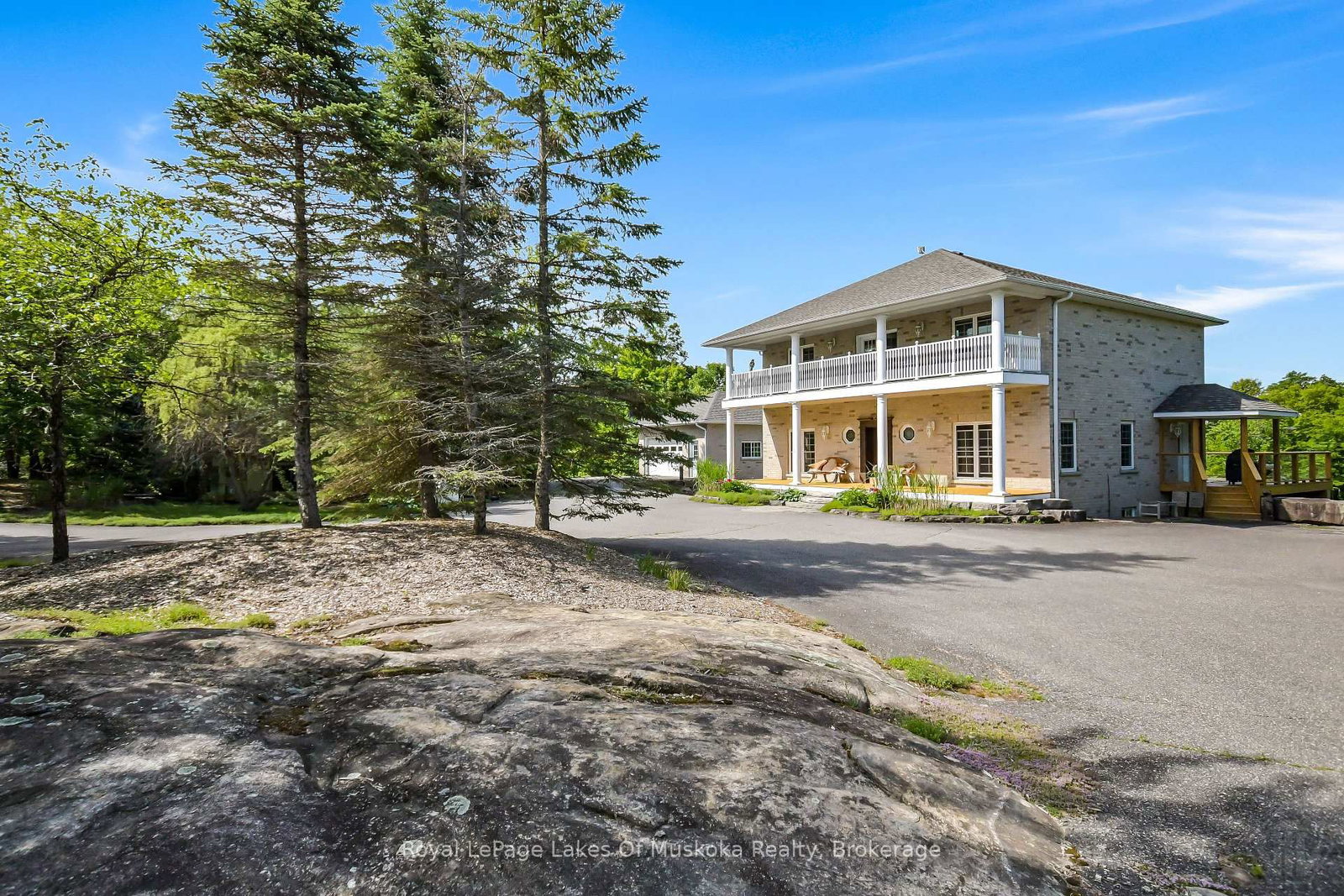 1039 Ziska Road • Bracebridge, ON photo 2