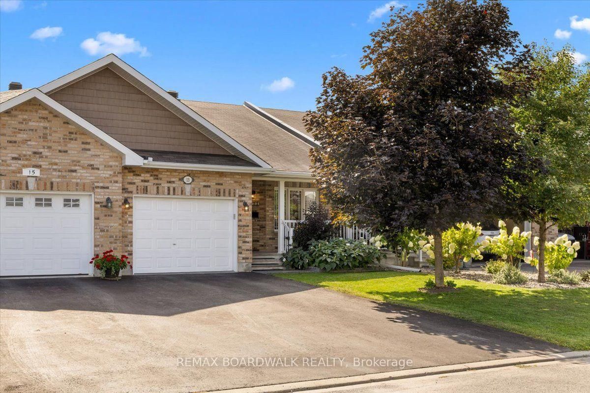 13 Allan Bond Court • Arnprior, ON photo 1