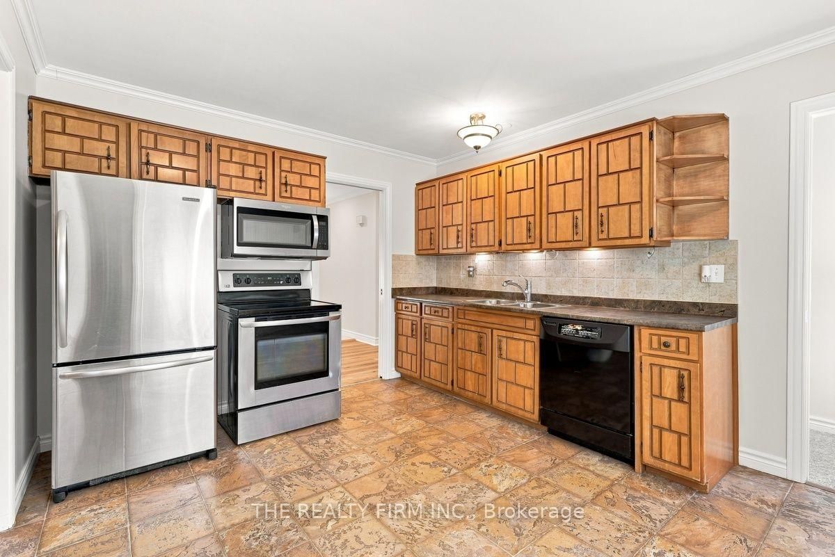 20 Lynngate Court • London South, ON photo 13