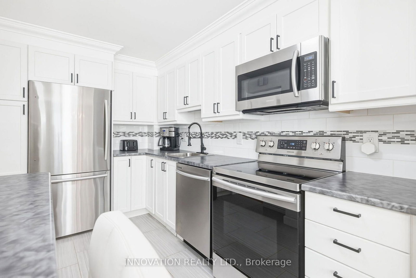 18 Benlea Drive • #C • Ottawa, ON photo 10