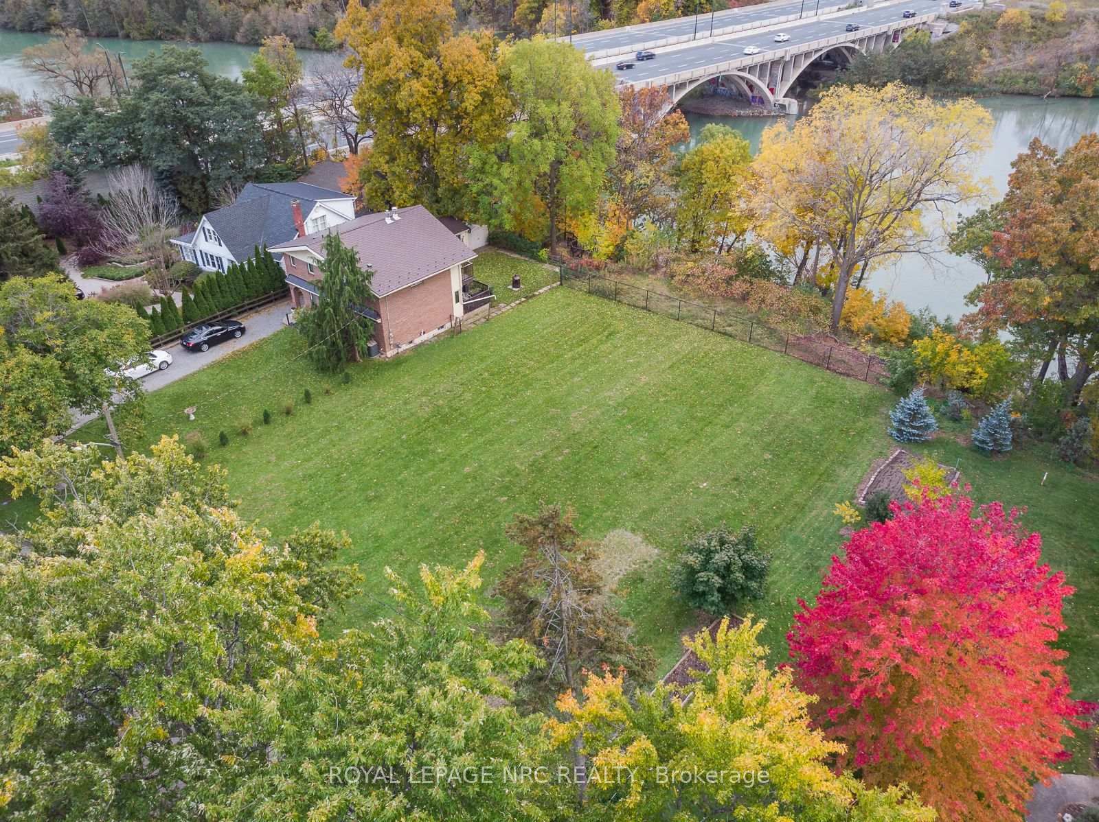 56 Henley Drive • St. Catharines, ON photo 5
