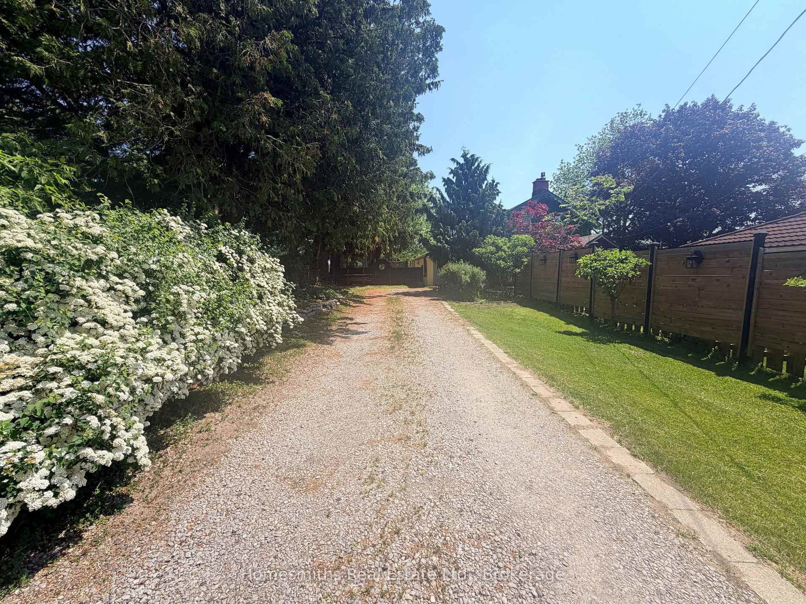 1002 Ontario Street • Cobourg, ON photo 4
