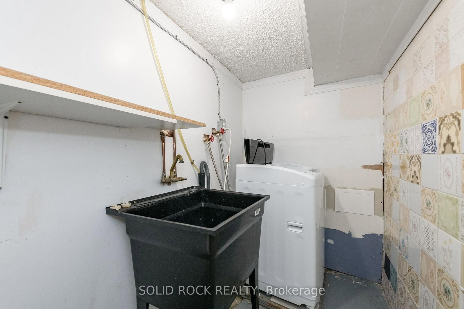 134 Concord Street S • Ottawa, ON photo 40