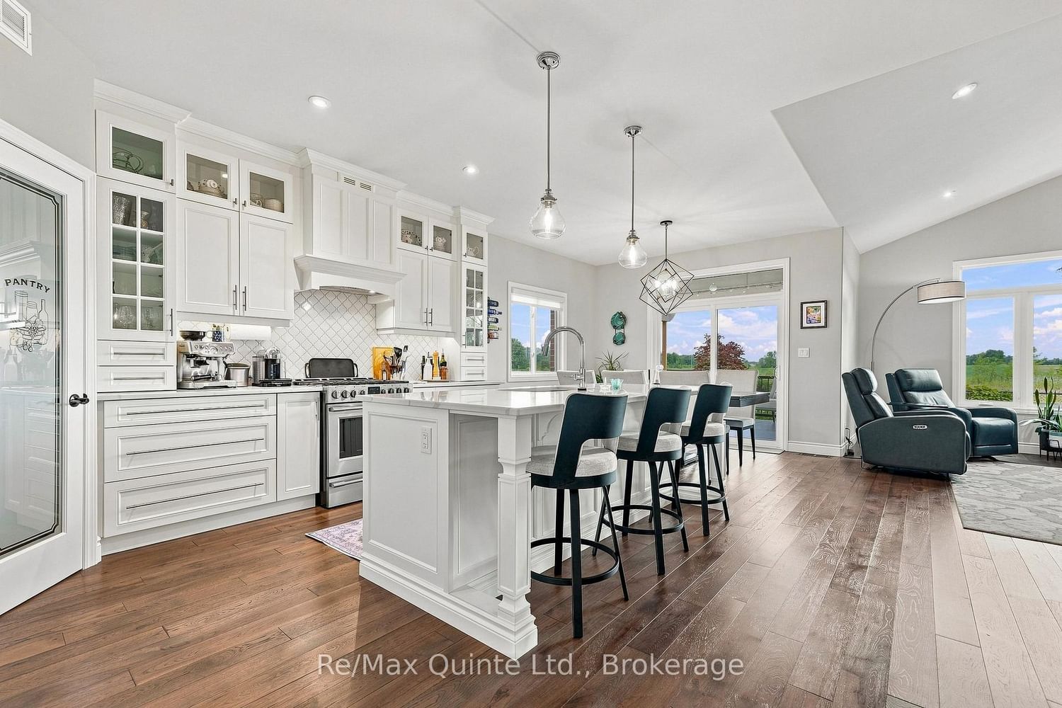 40 Farmington Crescent • Belleville, ON photo 10