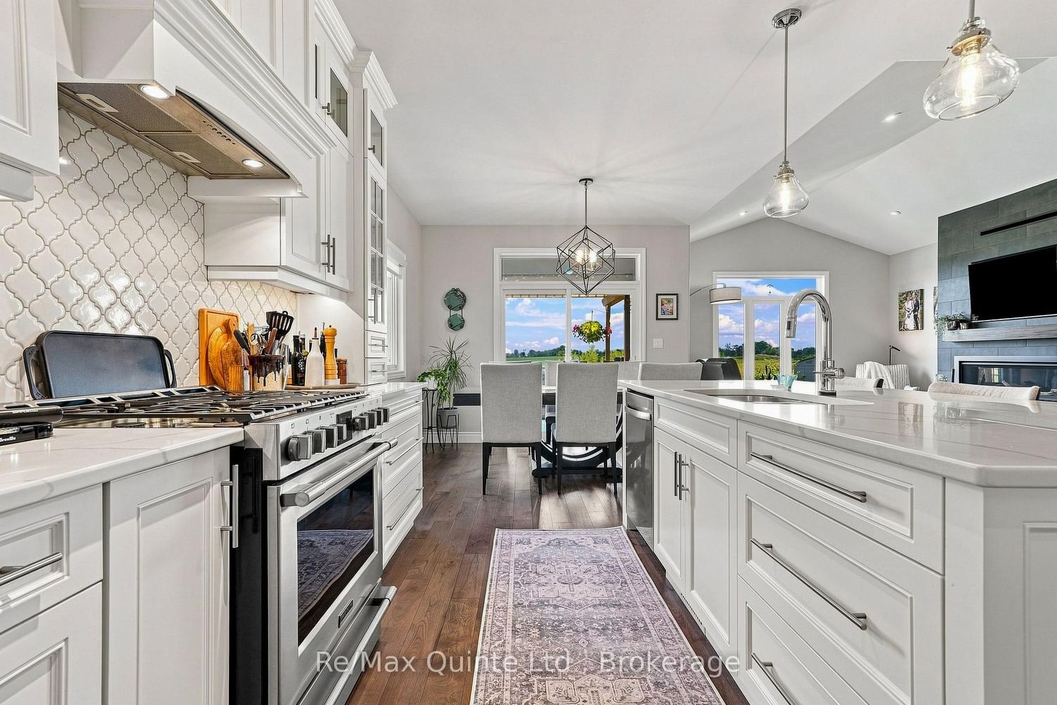 40 Farmington Crescent • Belleville, ON photo 14