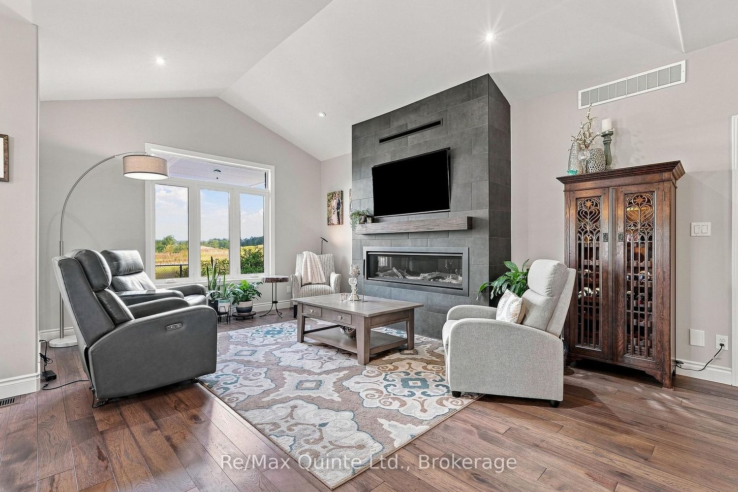 40 Farmington Crescent • Belleville, ON photo 18