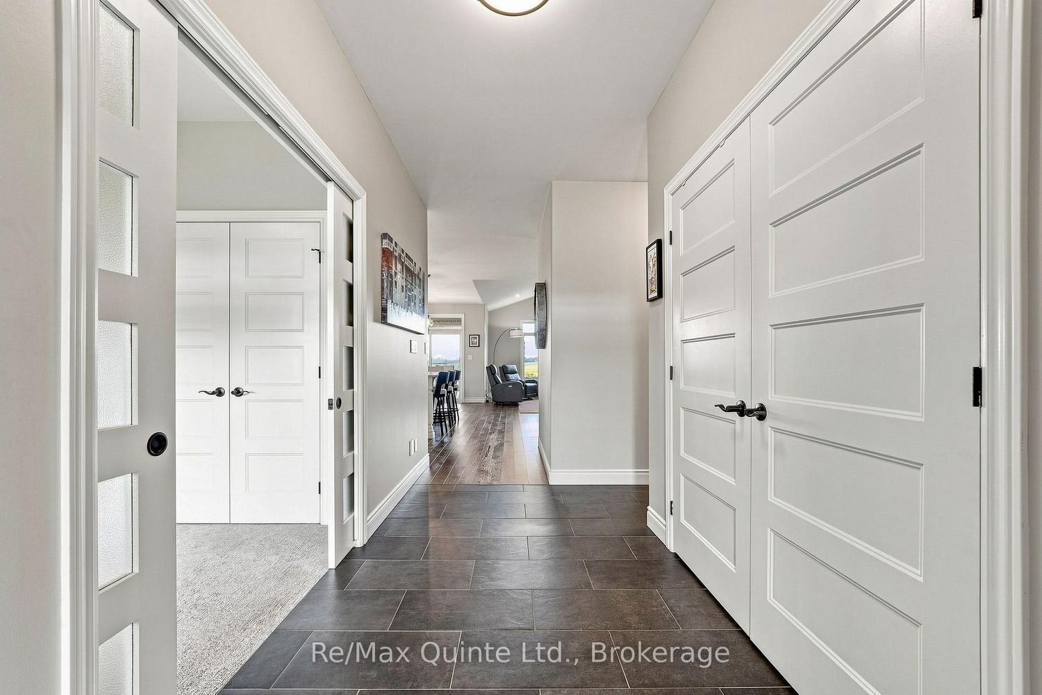 40 Farmington Crescent • Belleville, ON photo 5