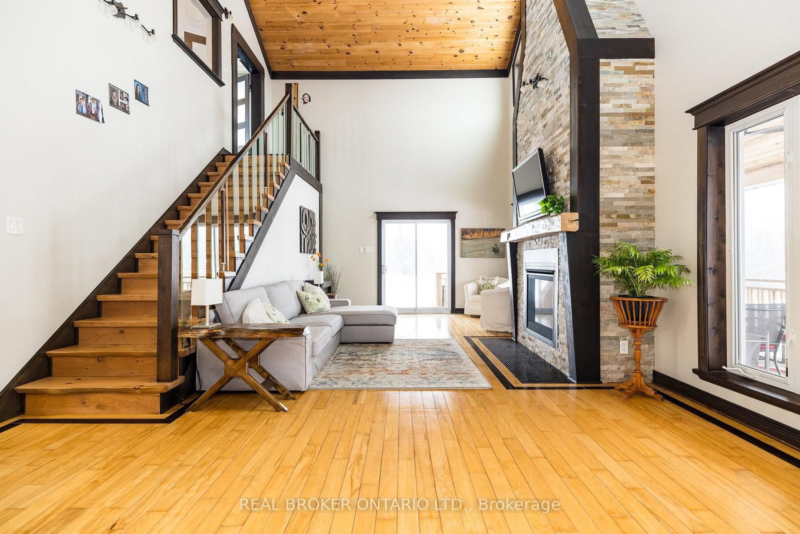 1916 Drummond Concession 7 Road • Perth, ON photo 10