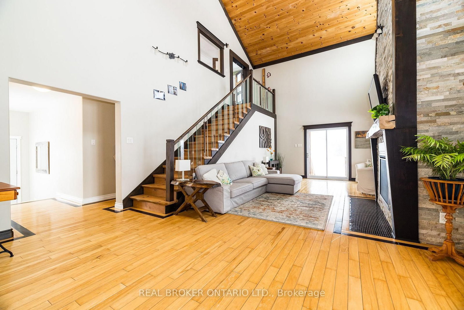 1916 Drummond Concession 7 Road • Perth, ON photo 11