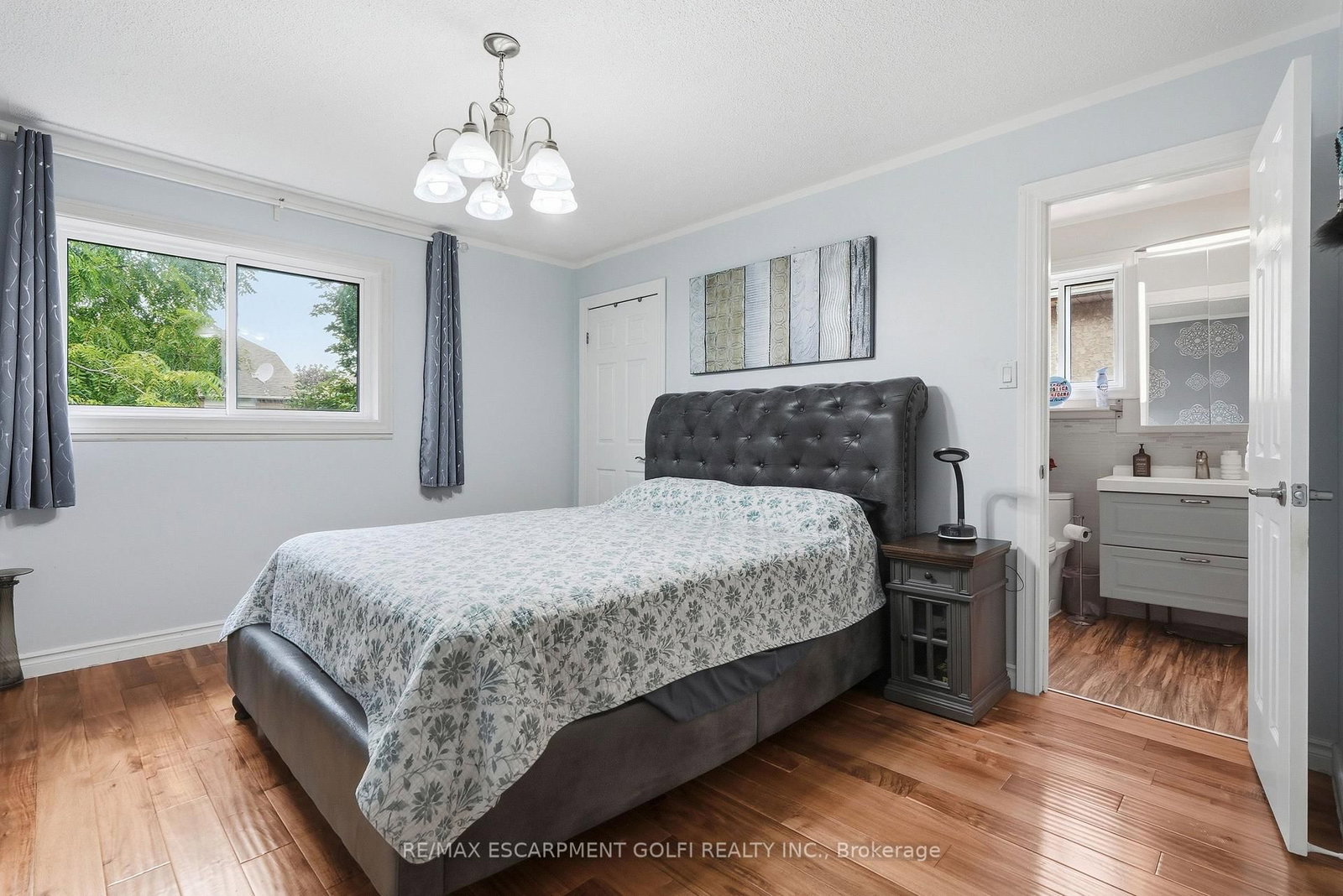 11 Wakefield Lane • Hamilton, ON photo 15
