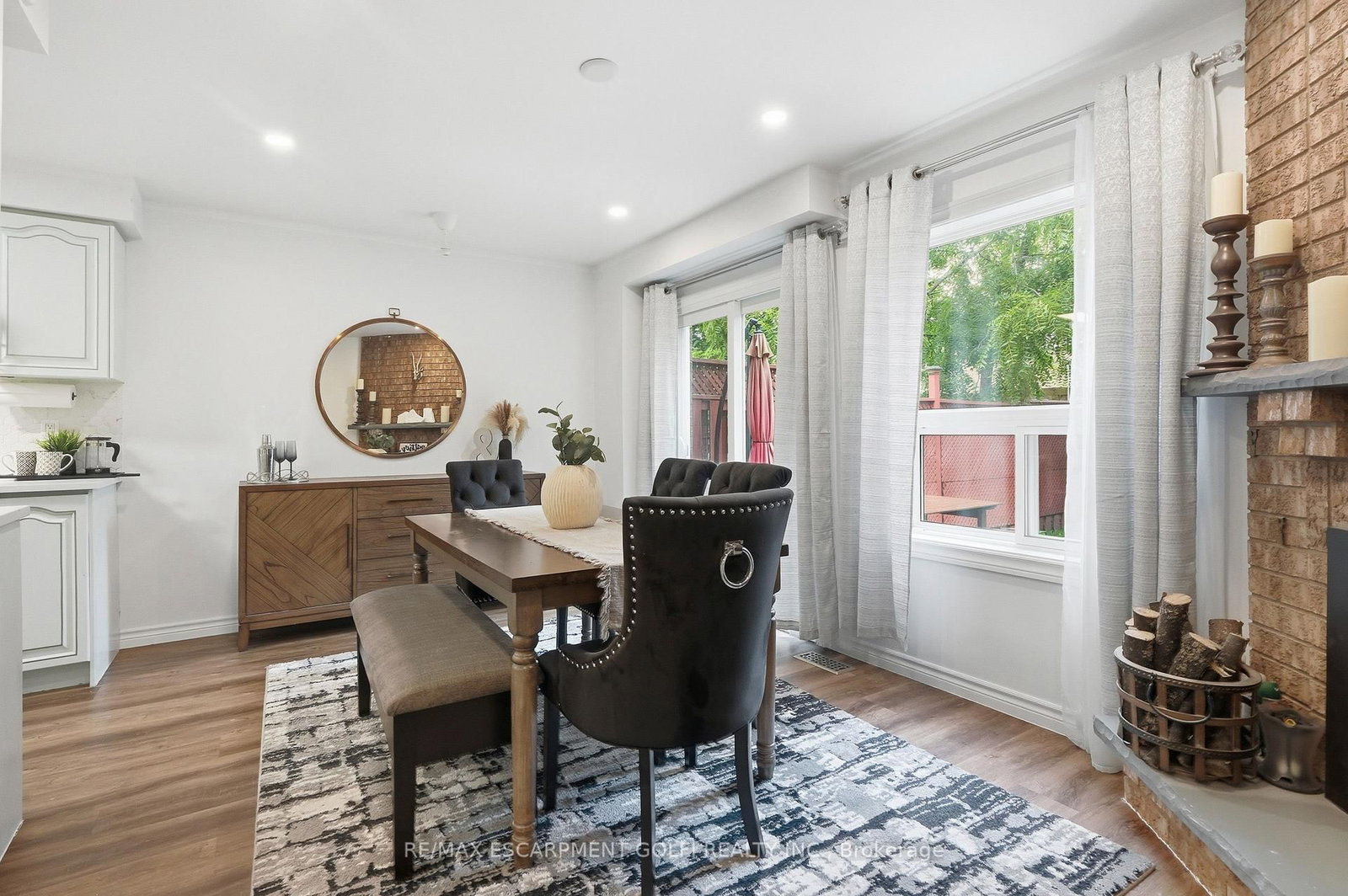11 Wakefield Lane • Hamilton, ON photo 9
