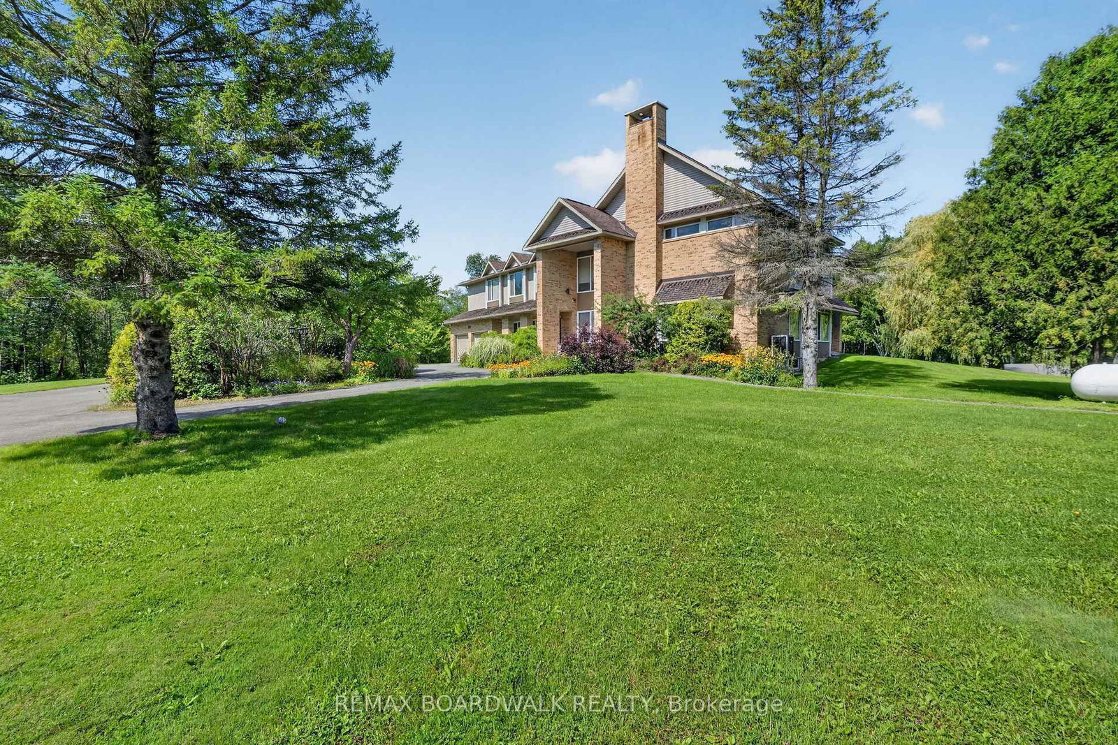 2437 Devine Road • Vars, ON photo 1