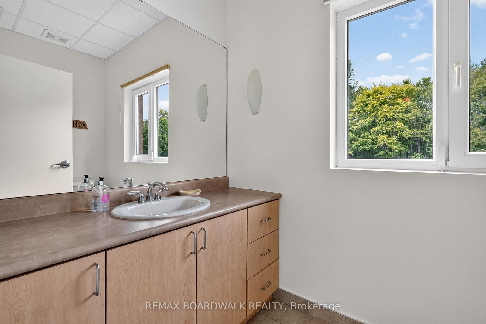 2437 Devine Road • Vars, ON photo 20