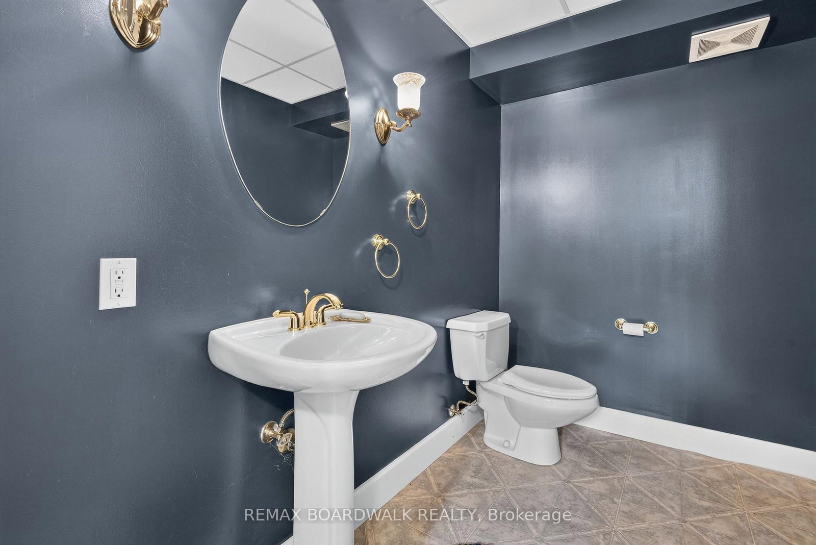 2437 Devine Road • Vars, ON photo 27