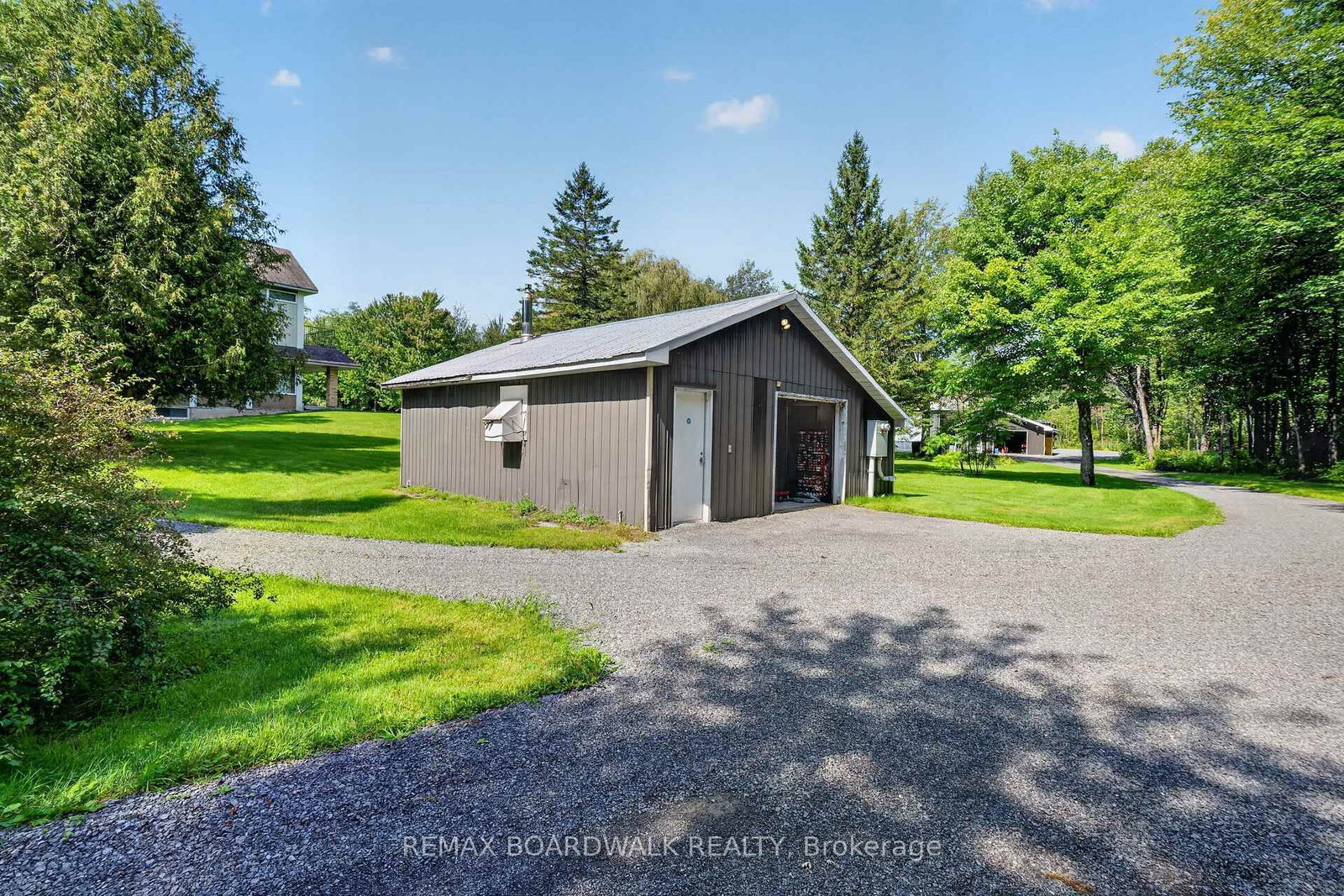 2437 Devine Road • Vars, ON photo 35